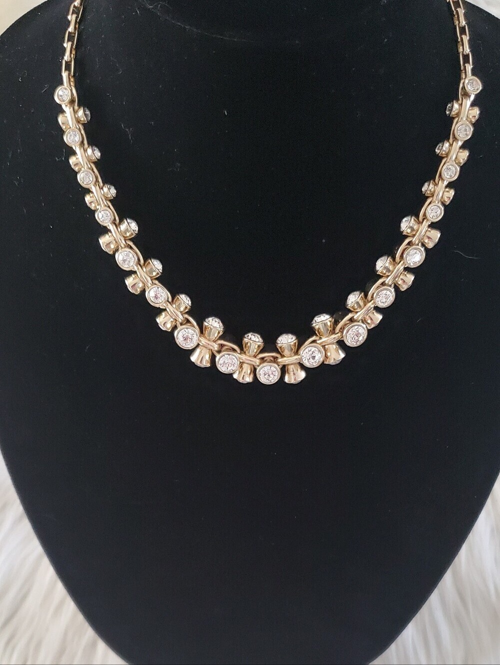 White House Black Market Gold Tone Crystal Station Statement Necklace NWOT
